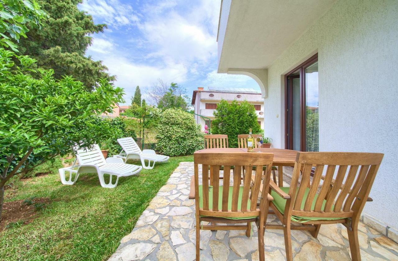 Apartments Stolfa Krk Town Exterior photo